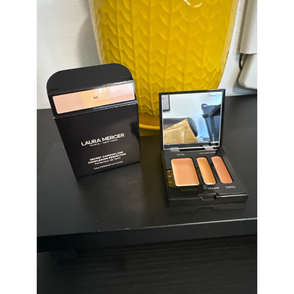 Laura Mercier Secret Camouflage Complexion Perfector Concealer Palette Shade 03